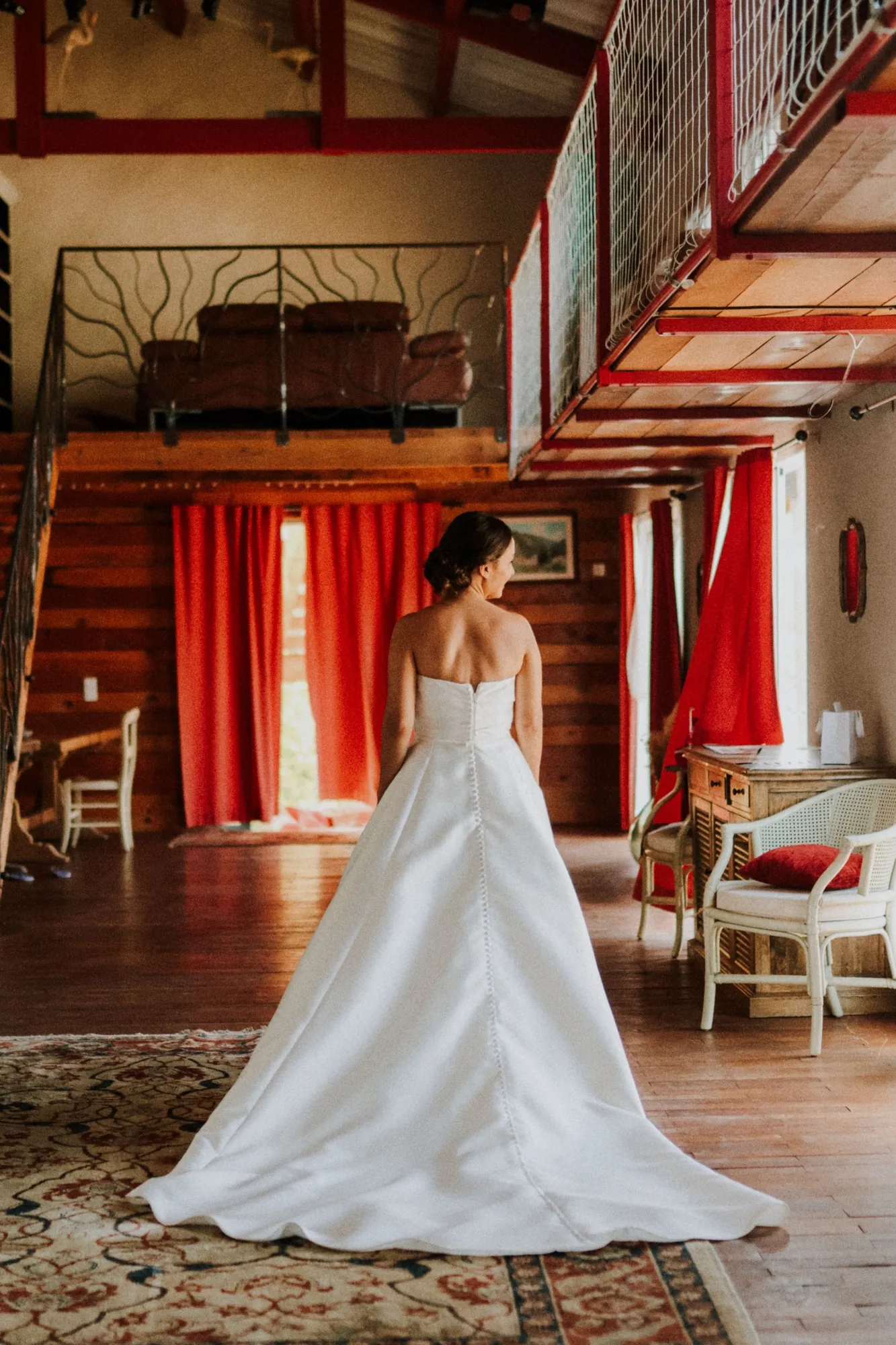 Chaussures, alliances, faire-part et parfum de mariage